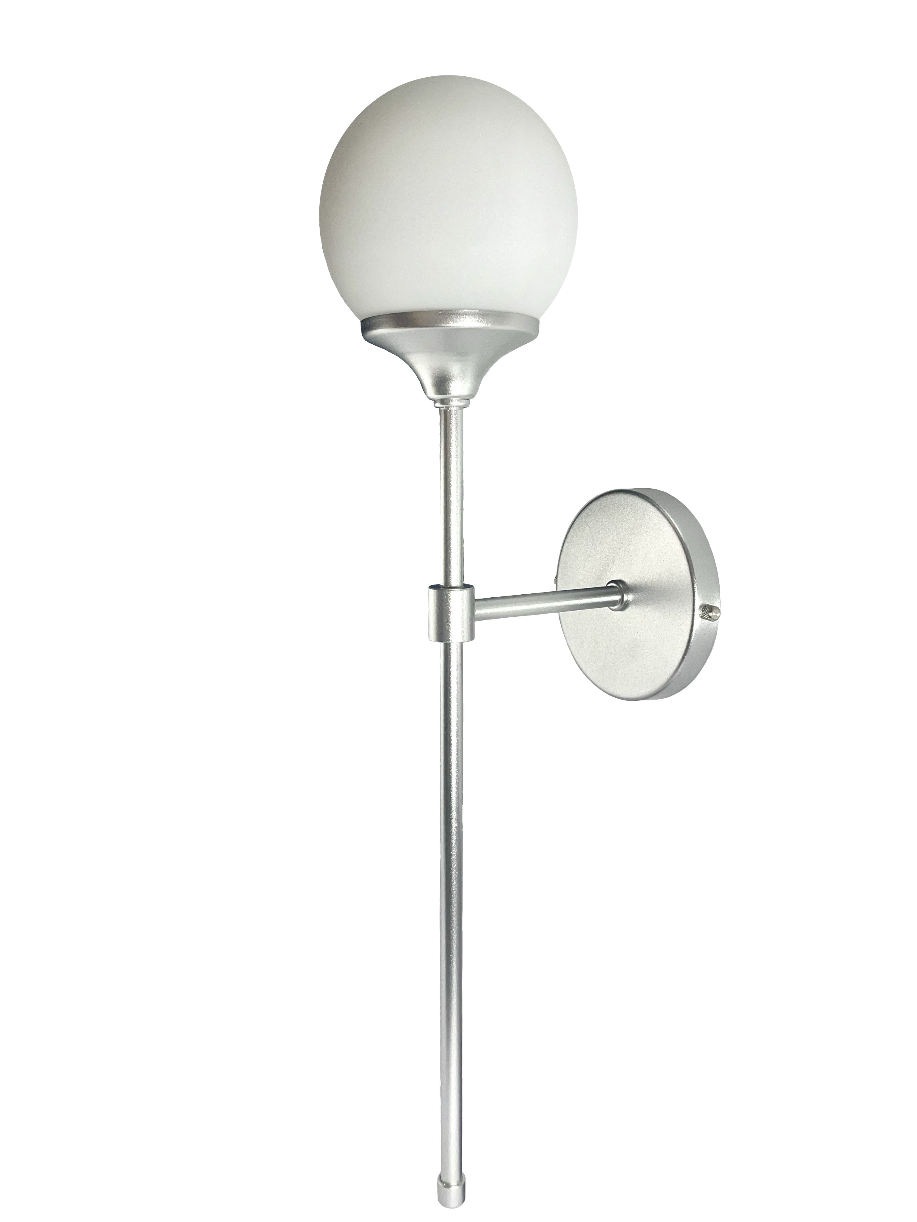 Arandela Moderna Korgan com globo leitoso de 10cm em acabamento metálico Lustres Gênesis loja online de Lustres e Iluminação Decorativa